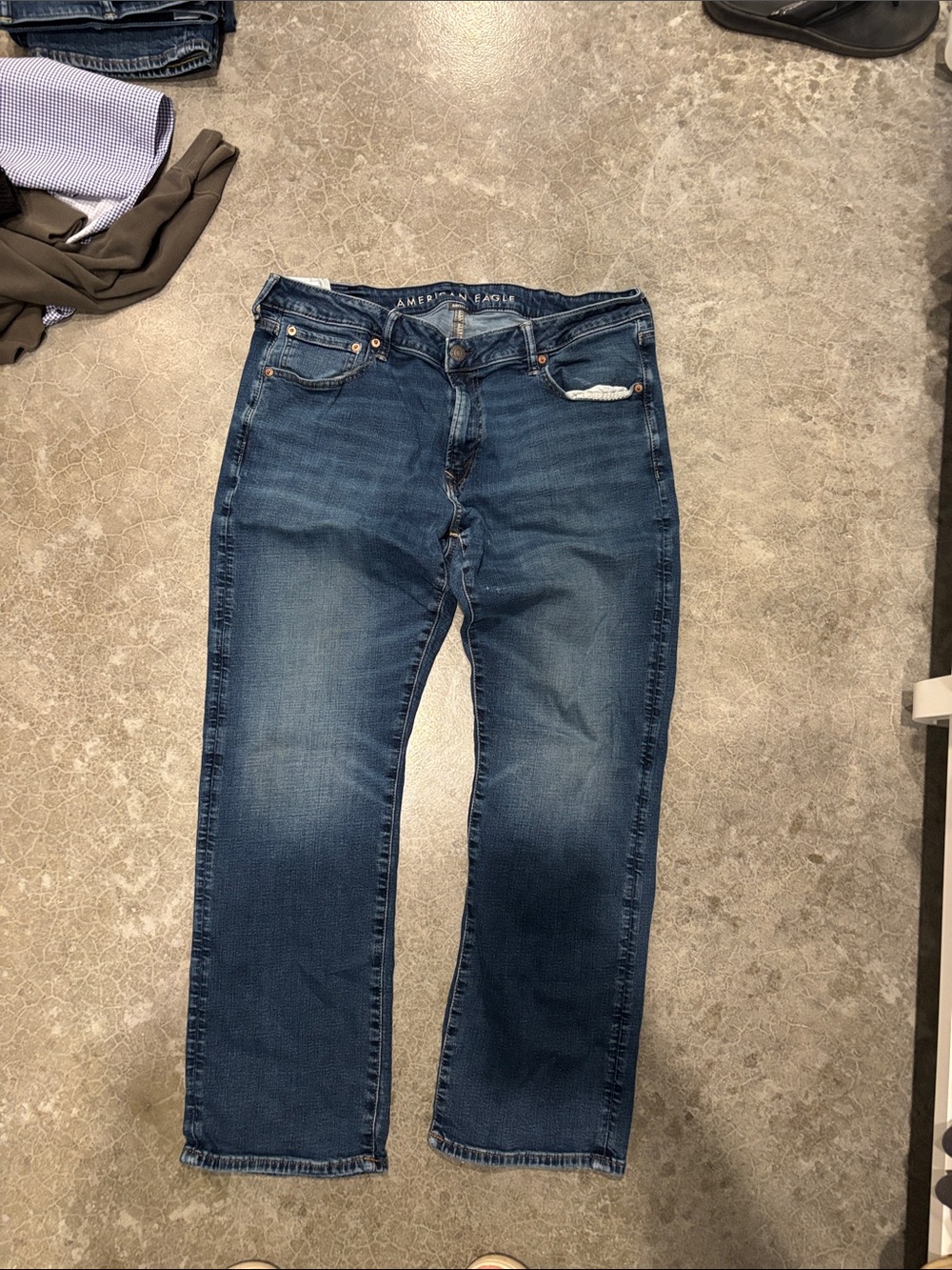 American Eagle Outfitters Men’s Dark Blue Relaxed Straight Jeans